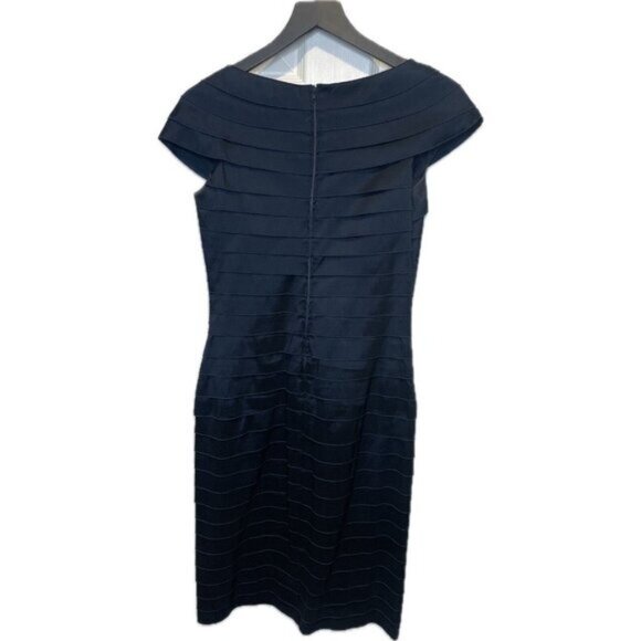 Tadashi Shoji Navy Blue Tiered Sheath Cocktail Dress Rose Appliqué Size 4 S - Picture 3 of 5